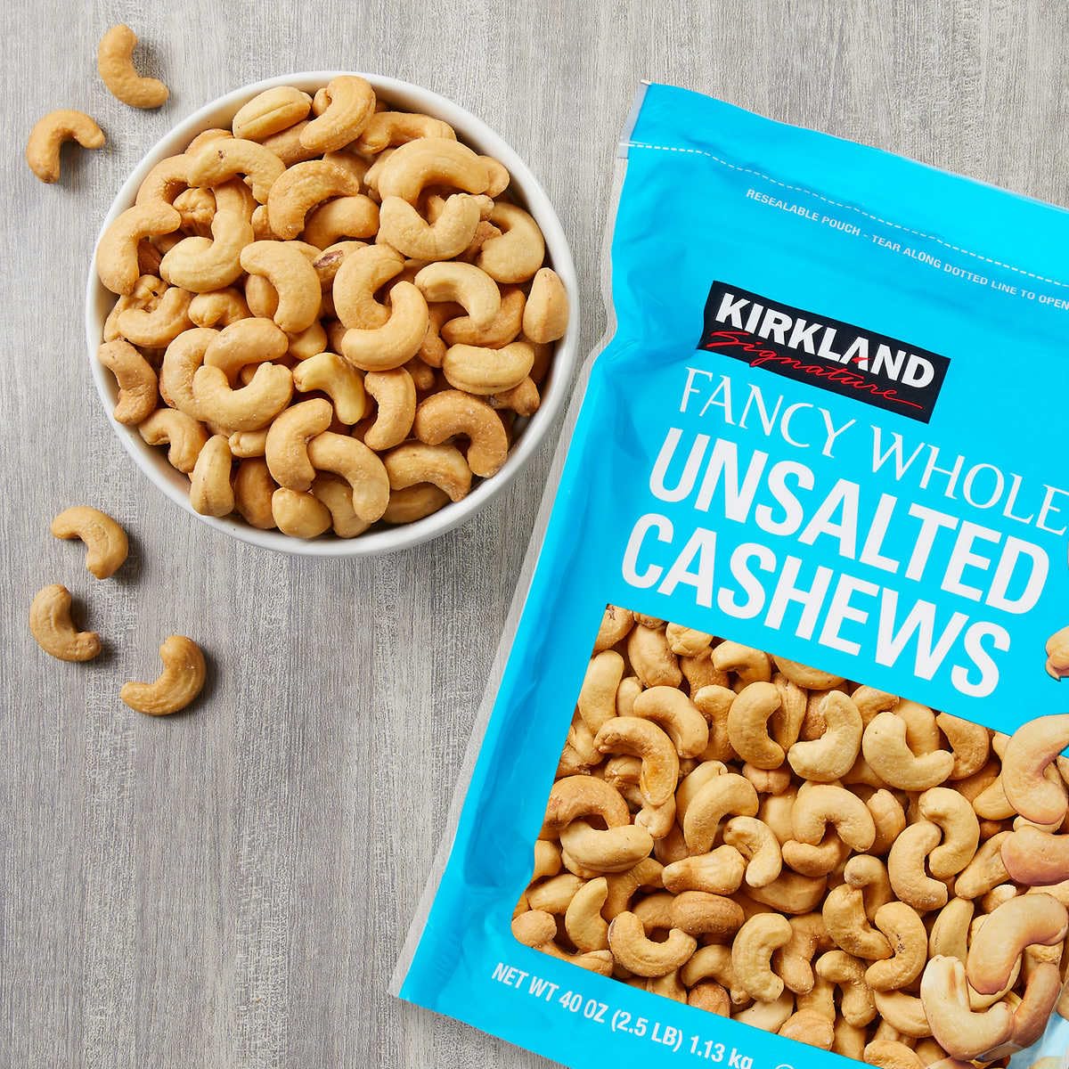 Kirkland Signature Fancy Whole Cashews, Unsalted, 2.5 Pounds